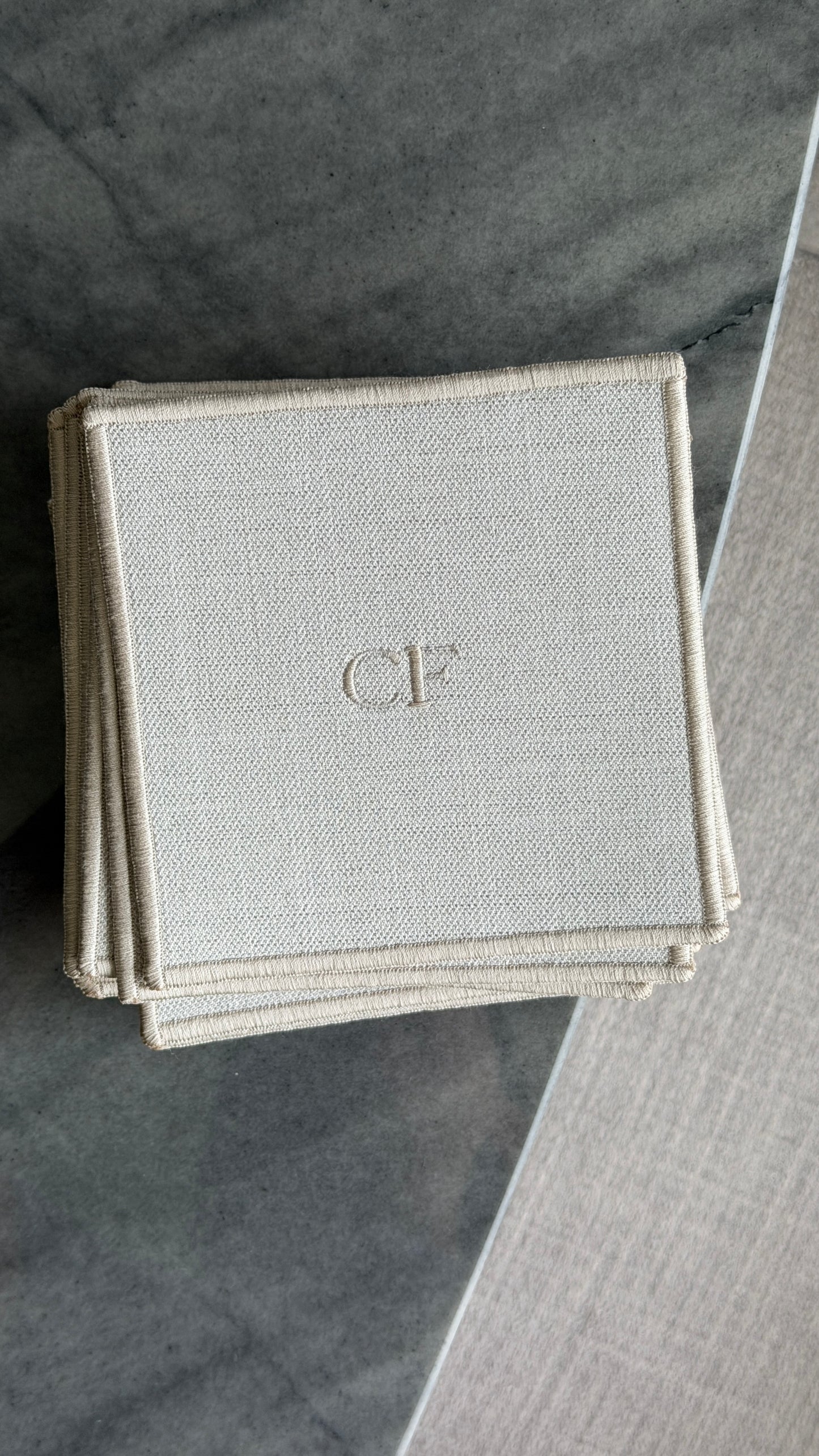 PORTA VASOS CON BORDADO