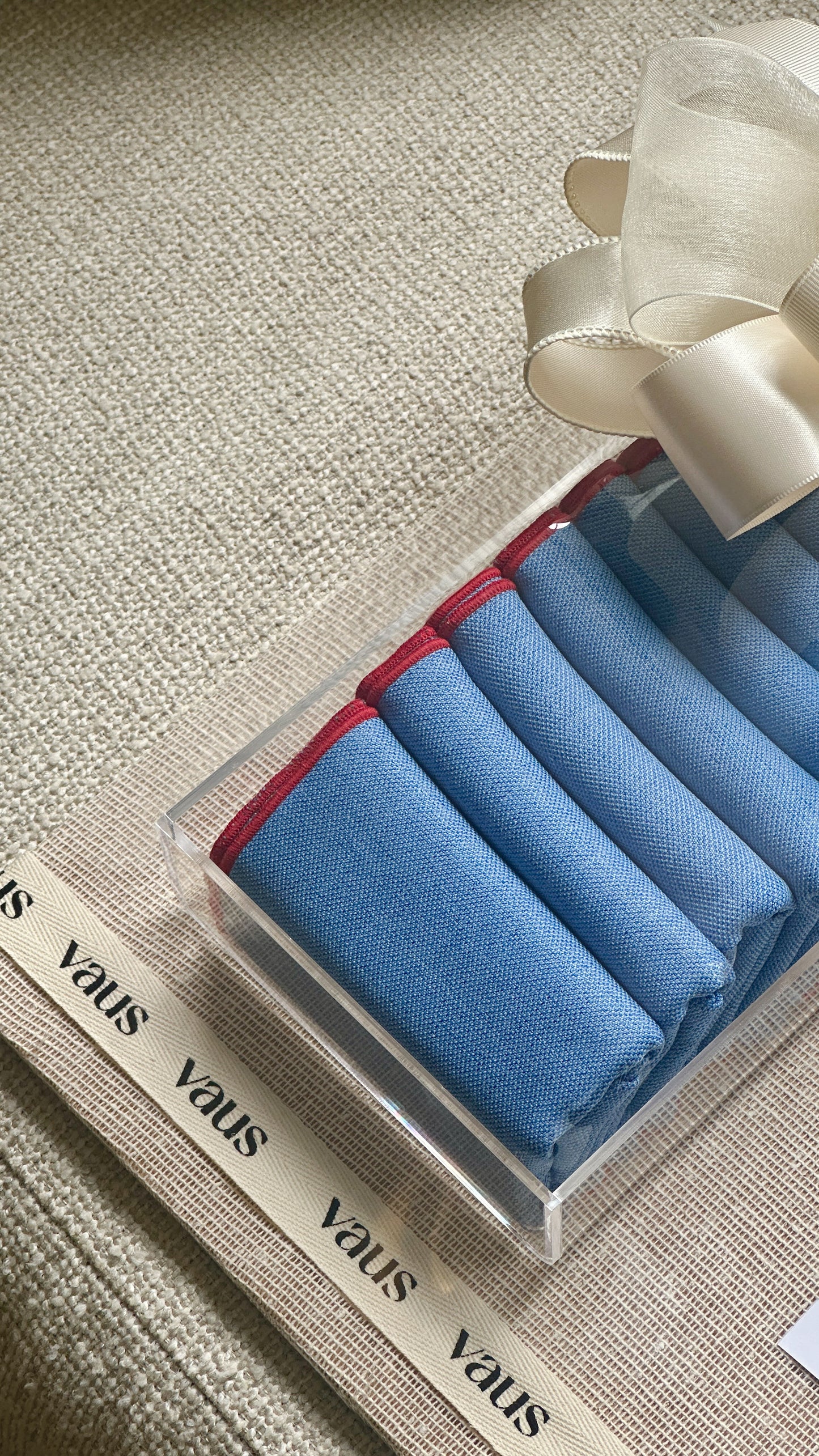 SET SERVILLETAS + PORTA VASOS